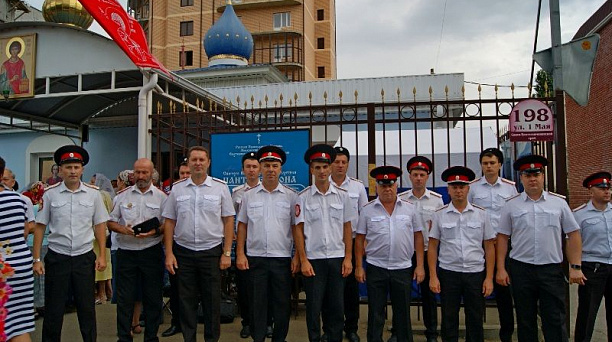 Казаки приняли участие в праздновании престольного праздника Свято-Пантелеимоновского храма