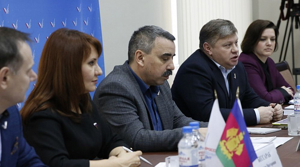 Евгений Первышов: Жители Краснодара положительно оценивают произошедшие благодаря федеральным программам и проектам изменения