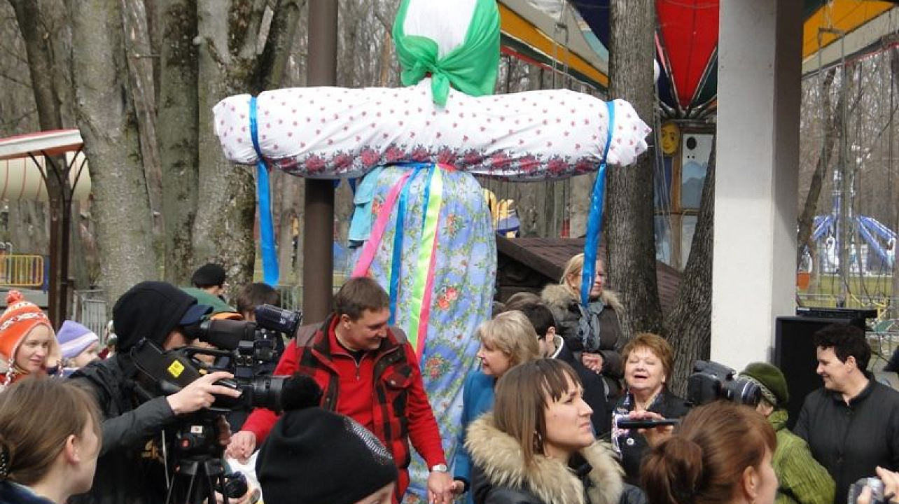 В Центральном округе прошла «Широкая Масленица»