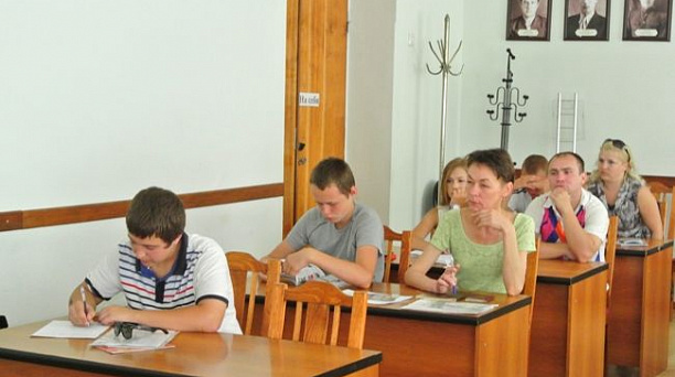 В Западном округе обсудили проблемы летней занятости подростков