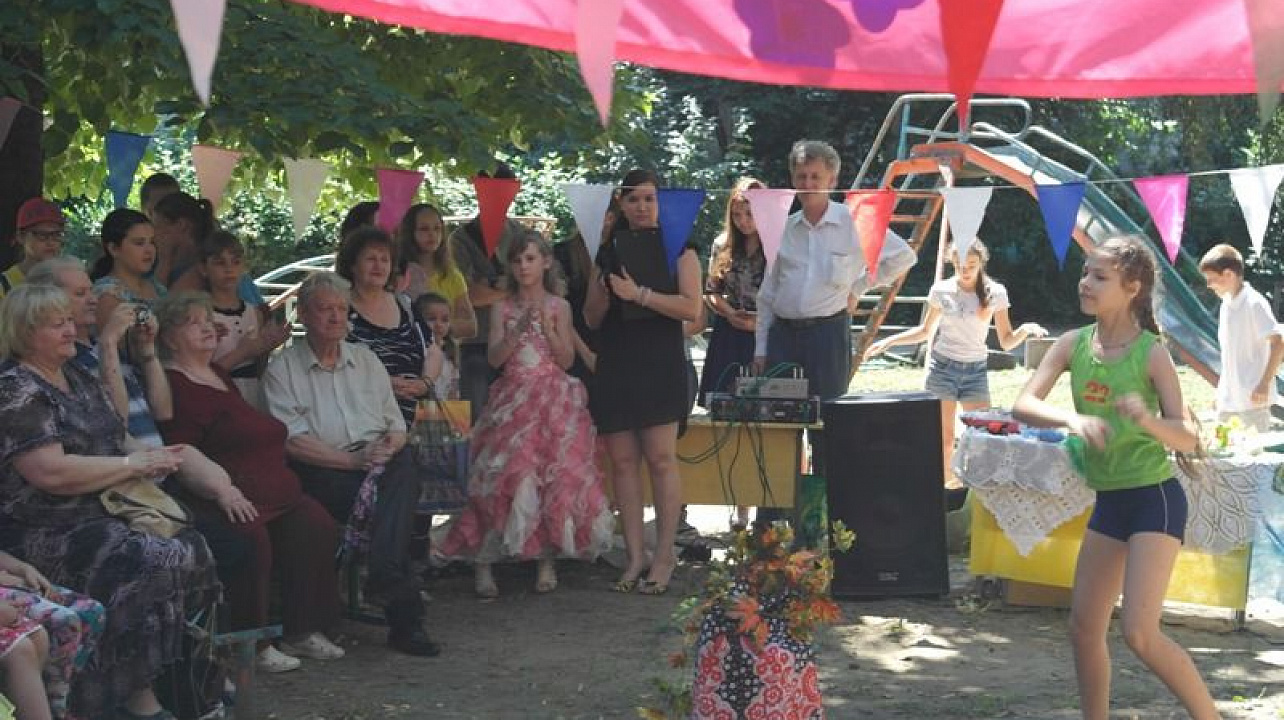 В Центральном округе прошел смотр-конкурс художественного творчества детей «Таланты нашего двора»