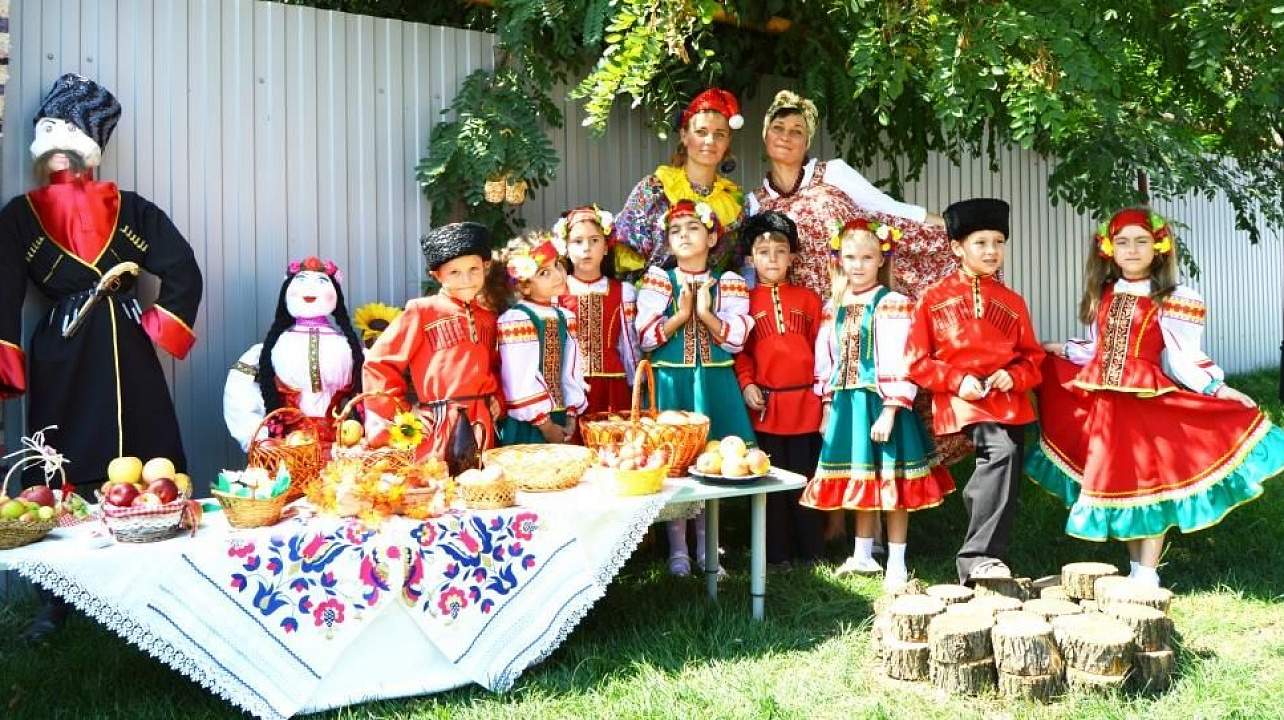 В детском саду провели праздник яблочного спаса