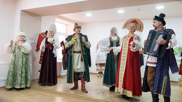 Активисты Общества русской культуры представили в учебных заведениях Краснодара фольклорную образовательную программу