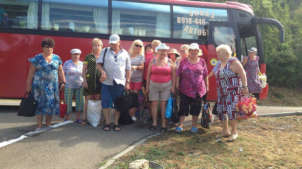 Общественники Славянского микрорайона побывали с экскурсией на черноморском побережье
