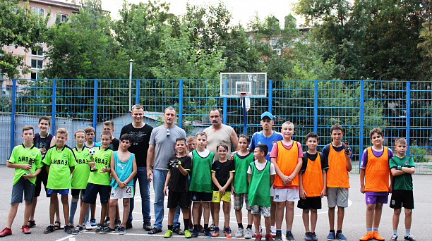 В Центральном округе прошли финальные игры открытого турнира по мини-футболу
