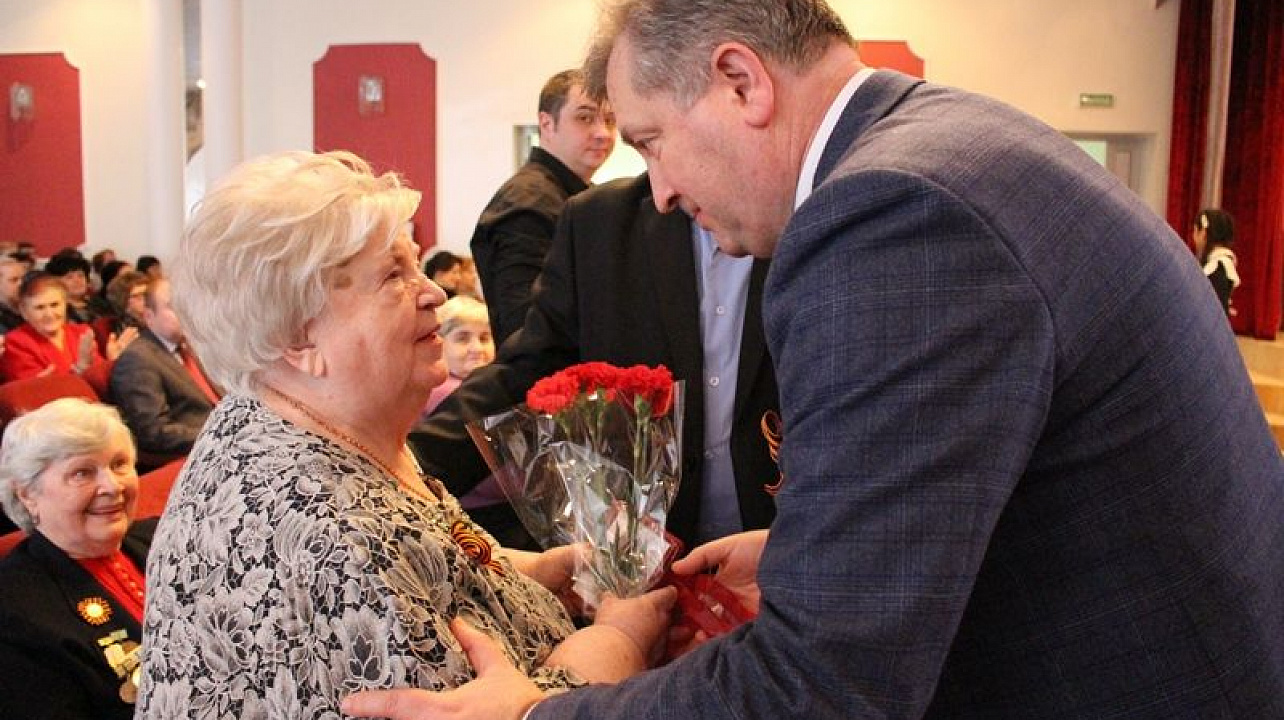 В Центральном округе прошел торжественный прием блокадников и освободителей Ленинграда