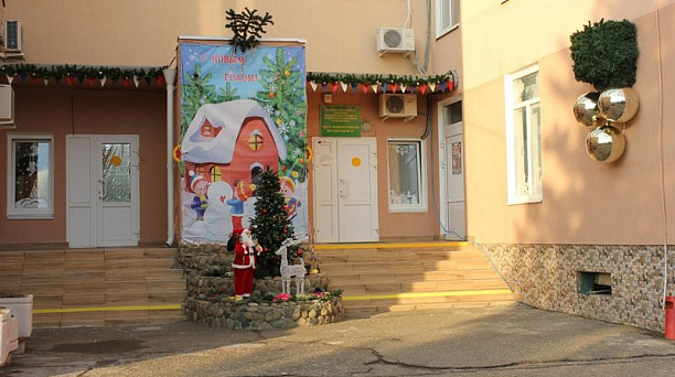 В Западном округе подвели итоги конкурса на лучшее оформление фасада образовательных учреждений