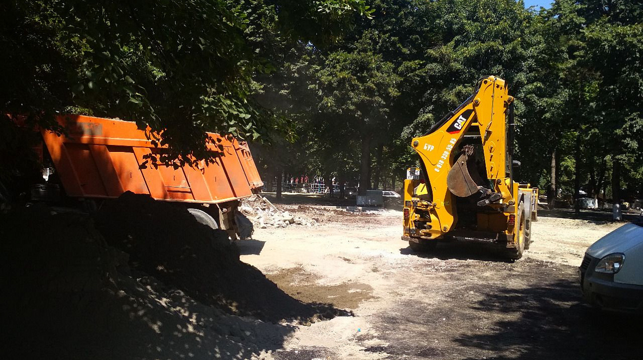 Реконструкцию сквера «Фестивального» завершат в 4 квартале