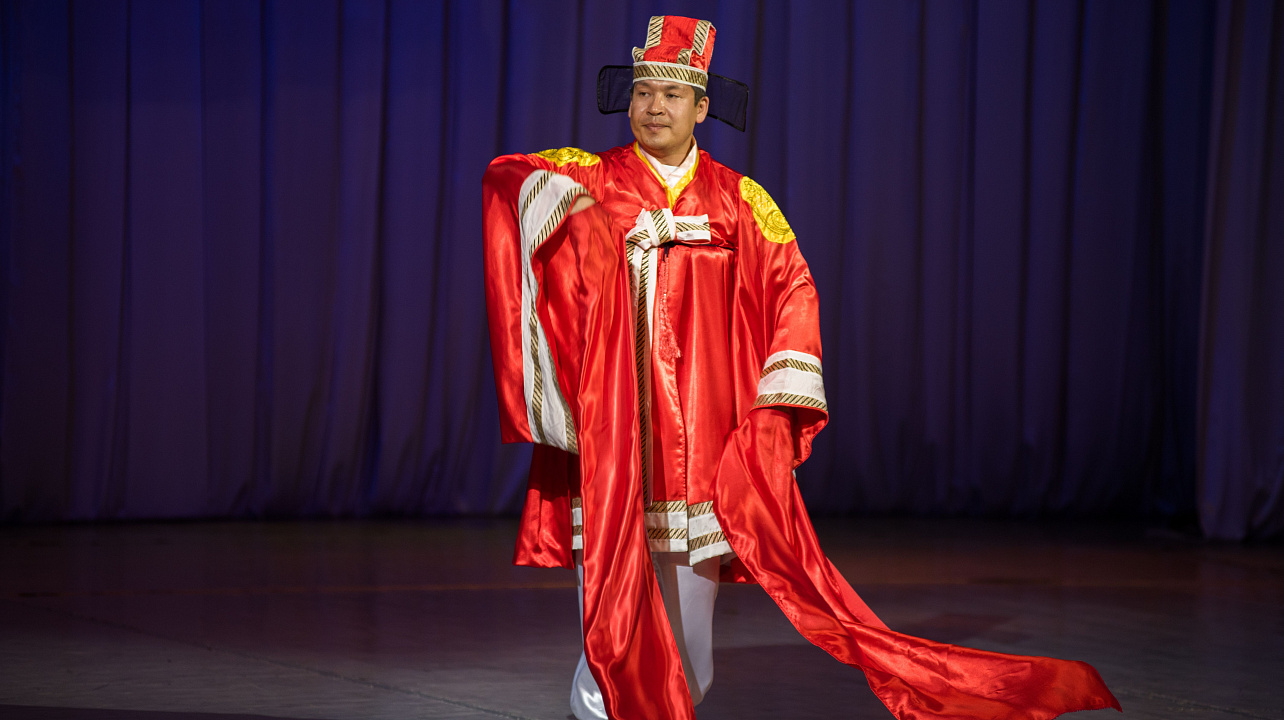 С аншлагом прошёл в Краснодаре традиционный фестиваль национальных культур (8).jpg