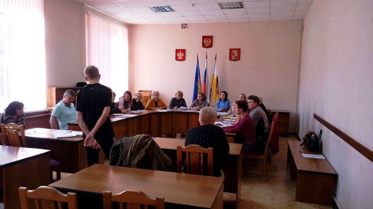 В администрации Западного округа прошло заседание комиссии по делам несовершеннолетних и защите их прав