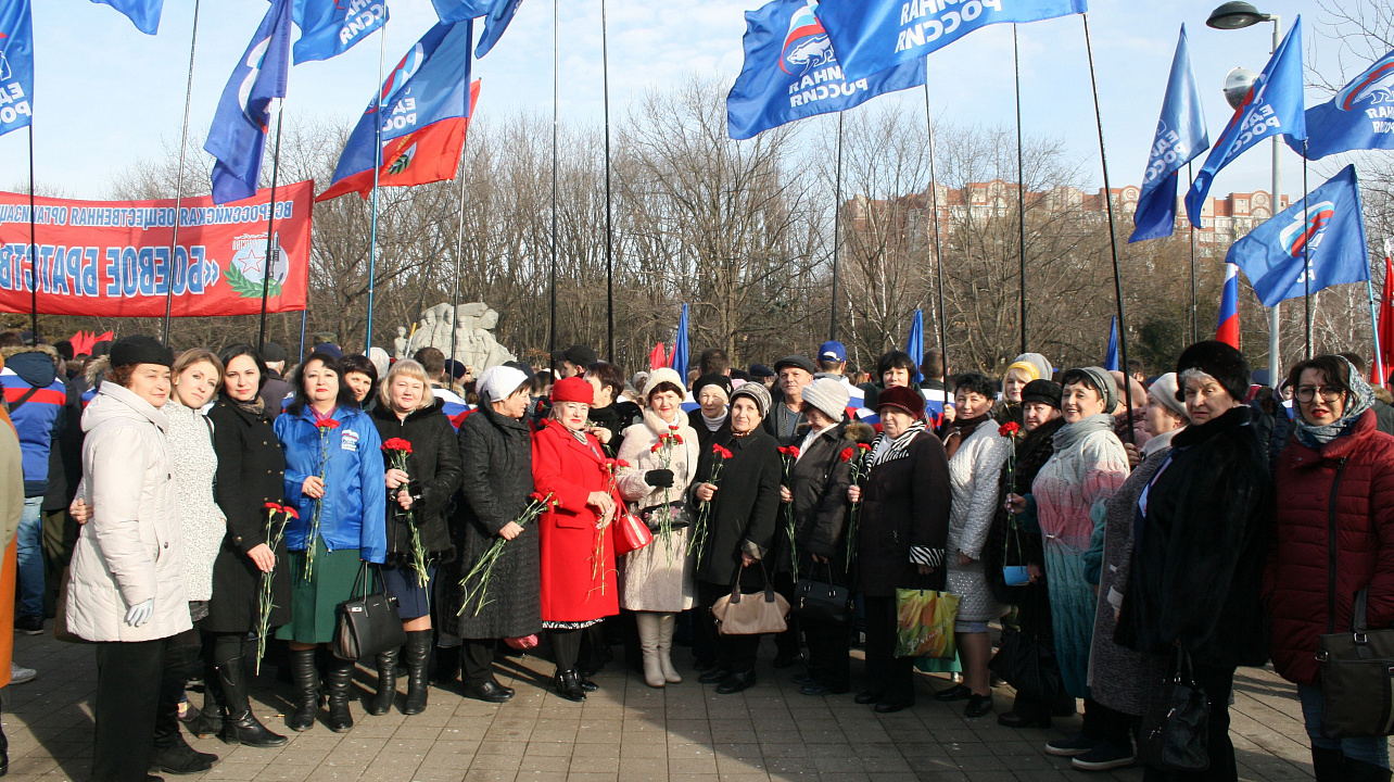 Жители Прикубанского округа приняли участие в городском митинге в честь годовщины освобождения Краснодара