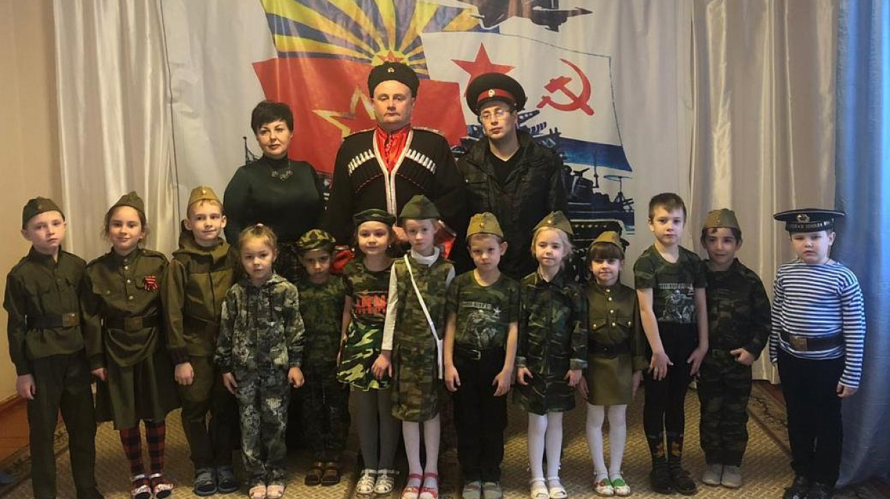 Встреча с казаками ХКО «Старокорсунский Казачий Курень» состоялась в детском саду № 224