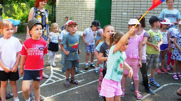 В детских садах Западного округа отметили День России