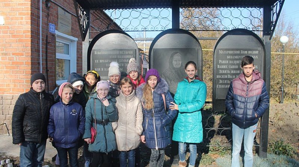 Ученики лицея № 48 посетили дом-музей семьи Степановых