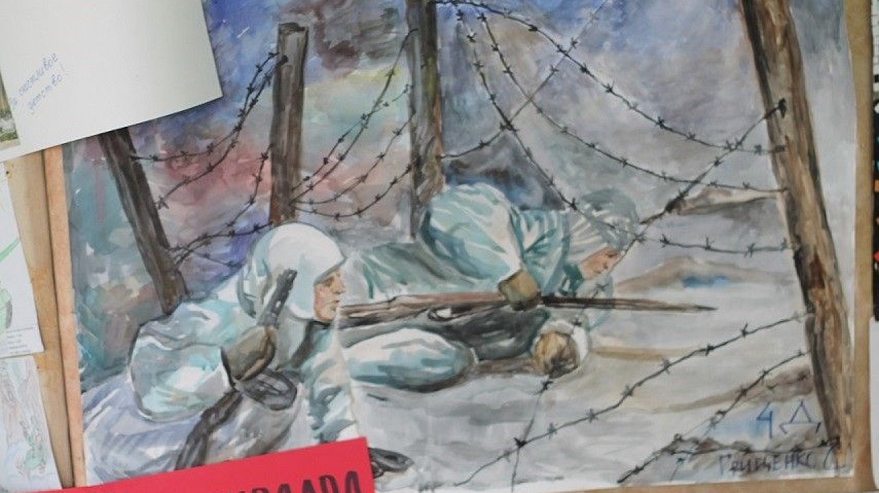 Учащиеся гимназии №72 провели выставку «72 подарка»