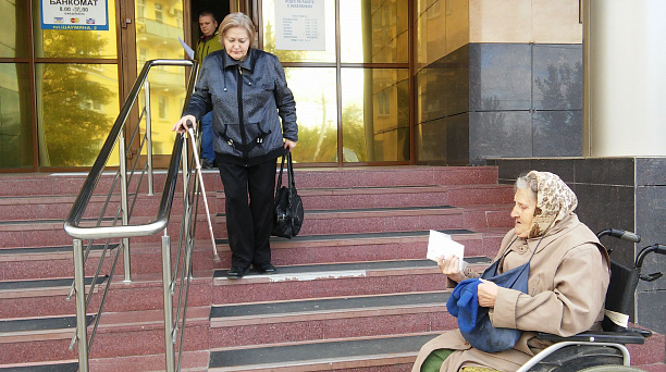 Специалисты социальной защиты населения проверили 133 объекта на доступность для инвалидов