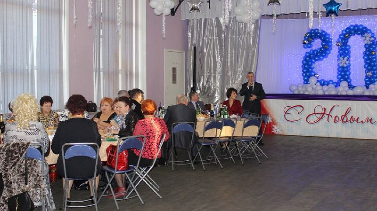 В Центральном округе состоялся новогодний бал общественности