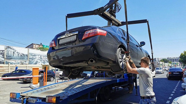 В Краснодаре от незаконно припаркованного транспорта очистили ул. им. Гоголя