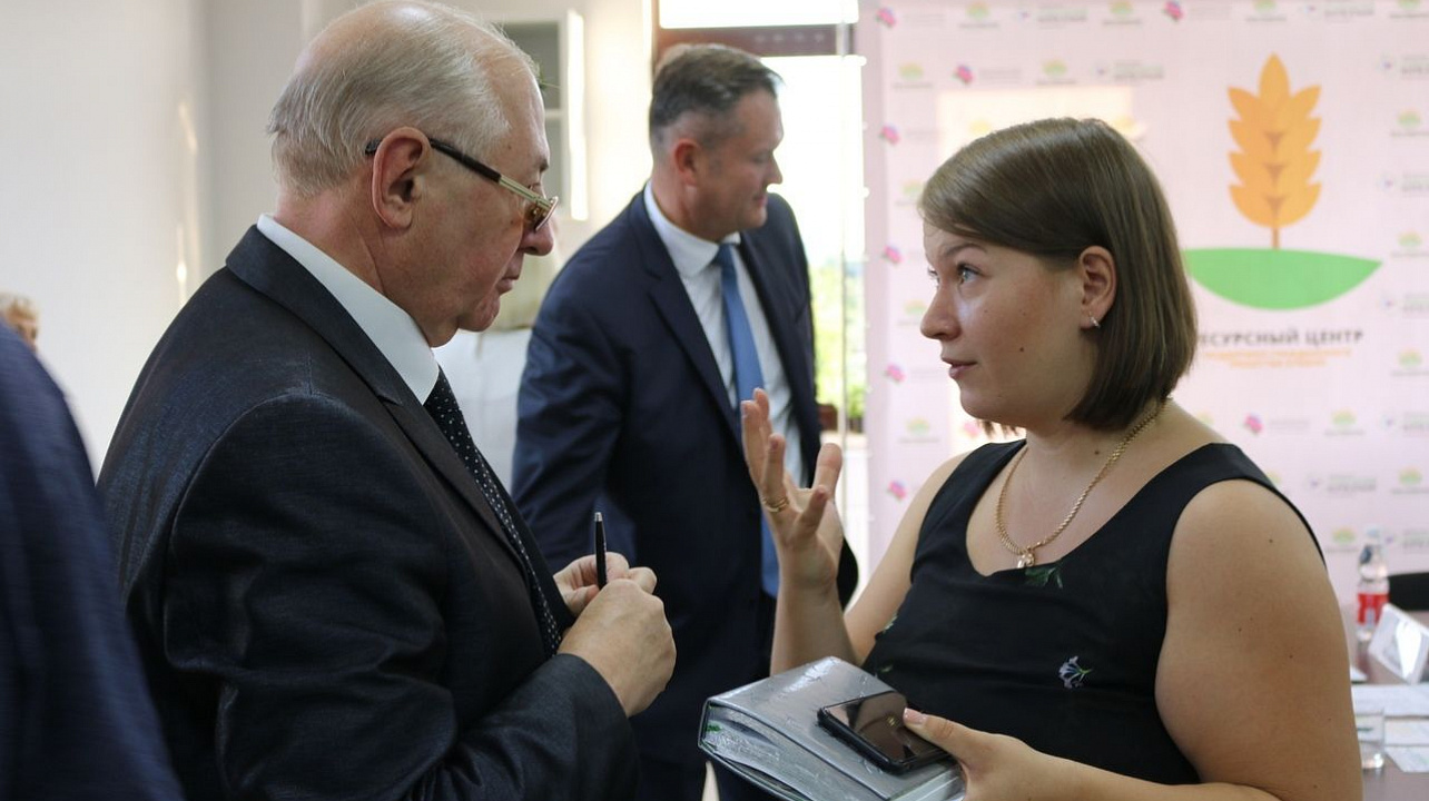 Консультативный совет общественных объединений провел заседание в новом ресурсном центре Краснодара.jpg