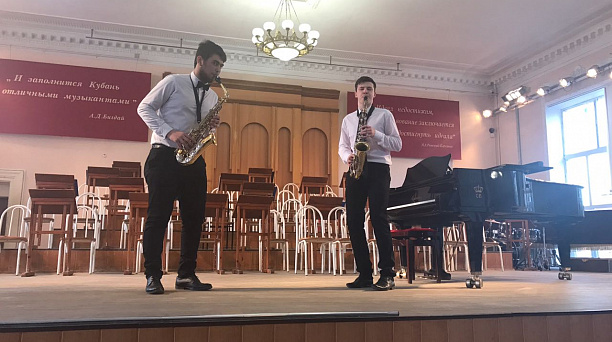 В Западном округе прошел концерт посвященный Дню защитника Отечества