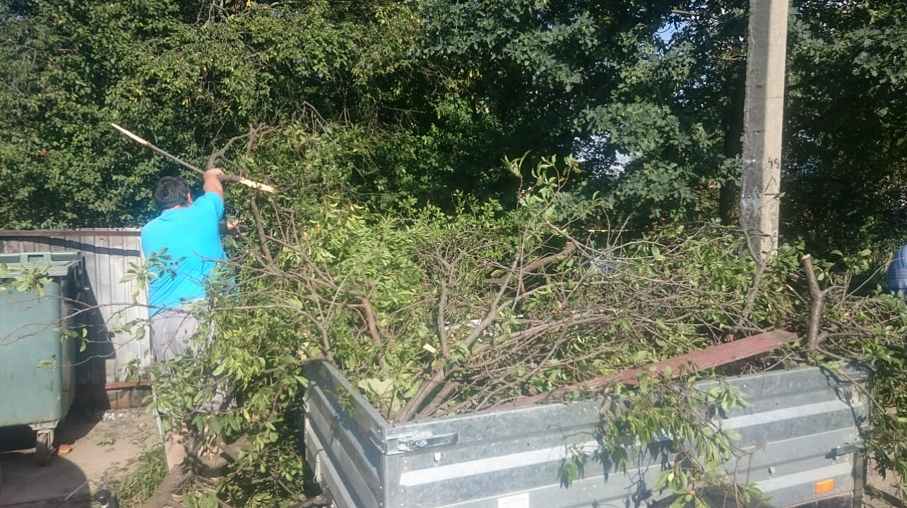 Администрация Западного округа напоминает: строительный мусор не относится к твердым коммунальным отходам от жилищ