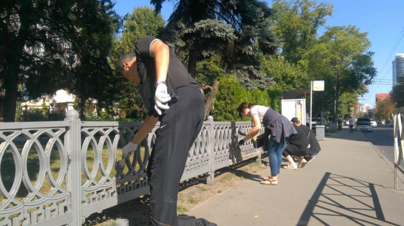 В Западном округе подвели итоги общегородского  субботника