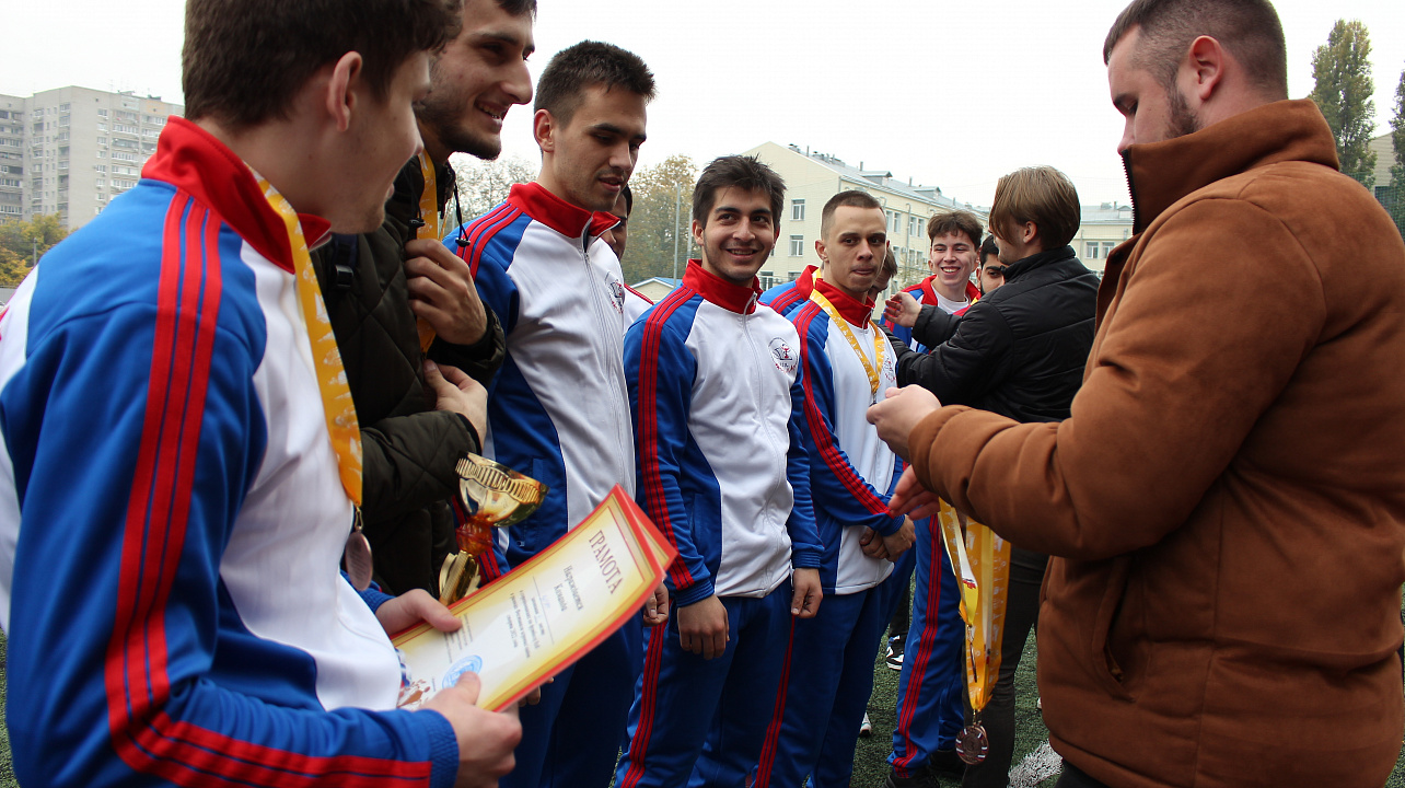 Завершился футбольный матч 8х8 среди студенческих команд  