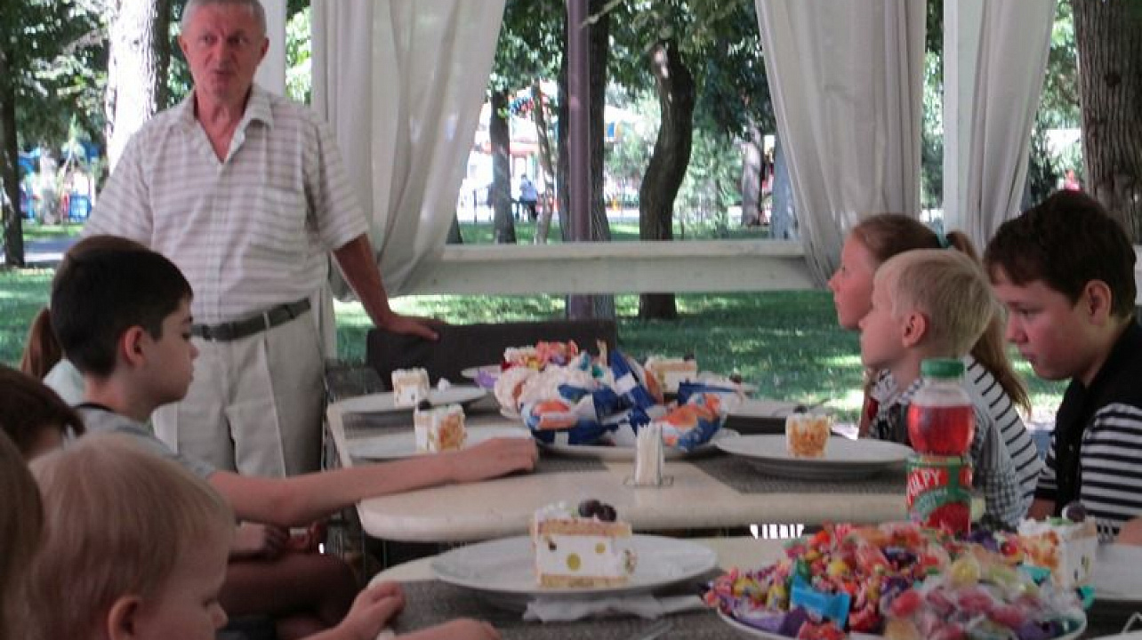 В избирательном округе № 35 прошла акция «Собери ребенка в школу»