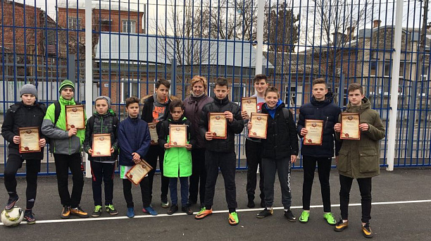 В школе Западного округа завершился 1 этап зимнего турнира по мини—футболу,  посвящённый 75-летию освобождения города Краснодара от немецко-фашистских захватчиков