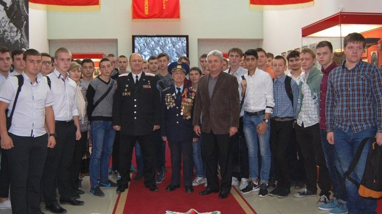 Герои неба.jpg