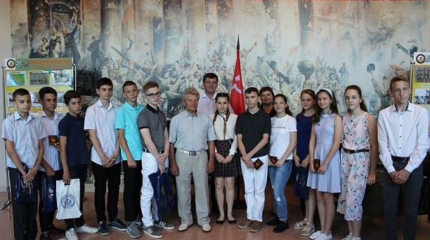 Юным жителям Центрального округа вручили первые паспорта