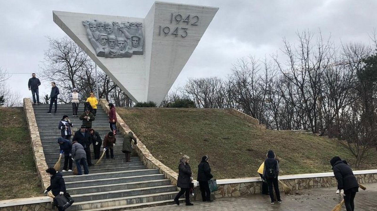 Центральный округ принял активное участие в акции «Наведем порядок»