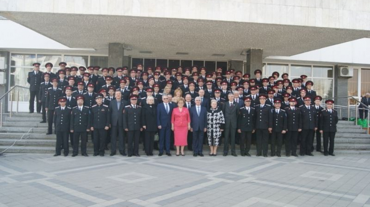 Смотр казаков-дружинников