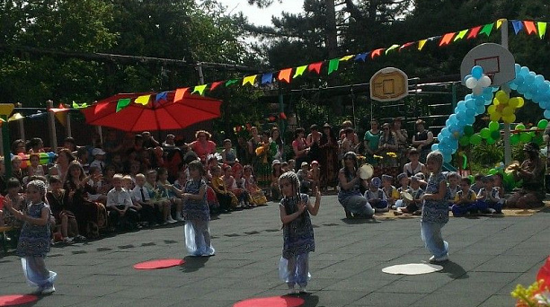 Воспитанники детского сада № 24 выступают за «Дружбу народов»