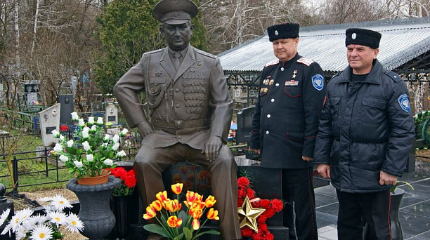 Почтили память генерала