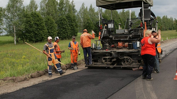 Дороги поселка Российского реконструируют