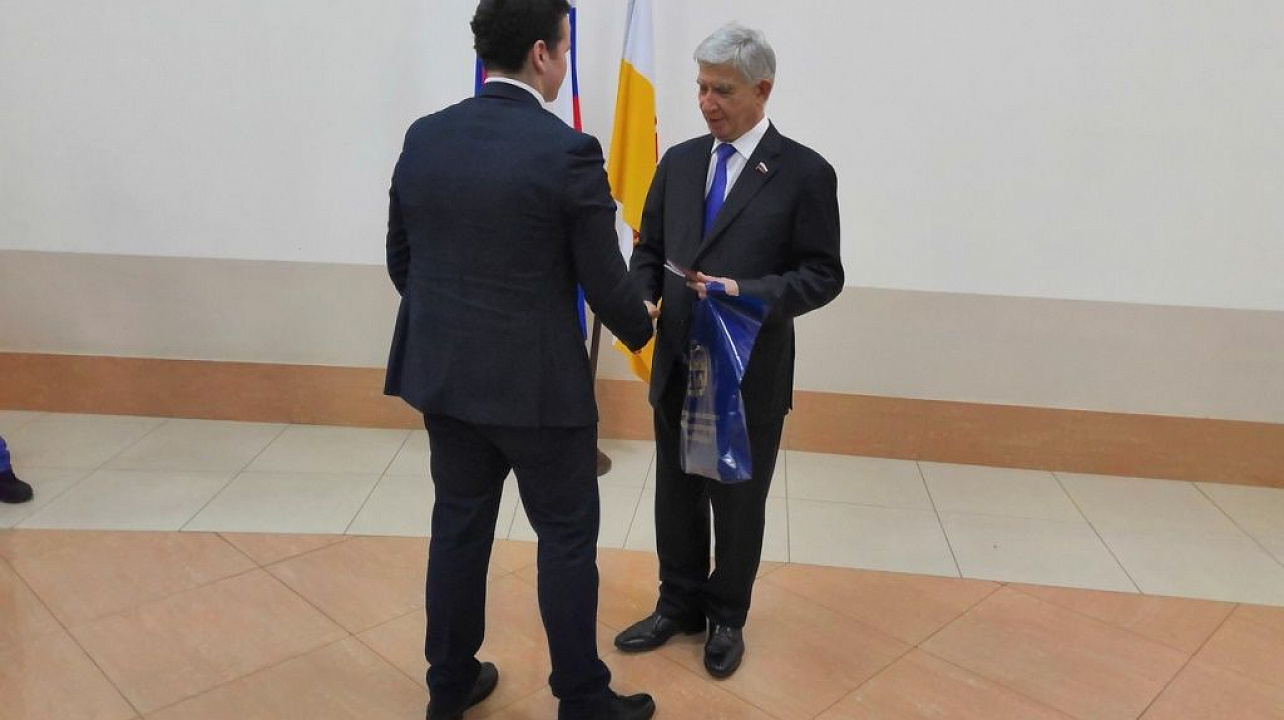 Юные жители Западного округа получили первые паспорта