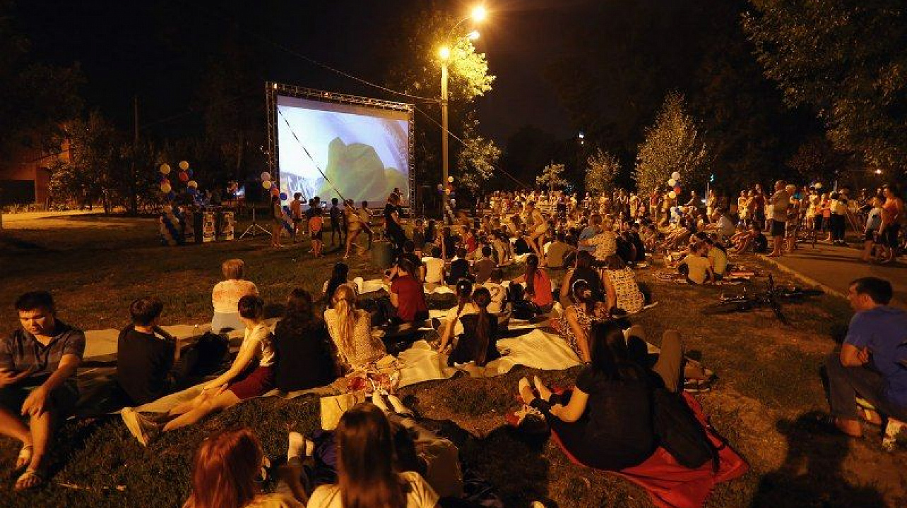 Кино под звездным небом