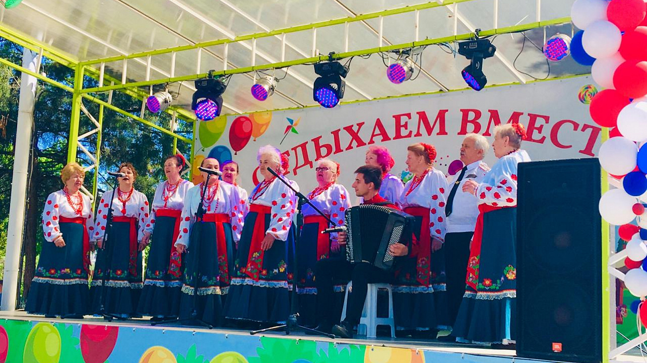 Артисты Дома культуры Западного округа провели концерты в парках