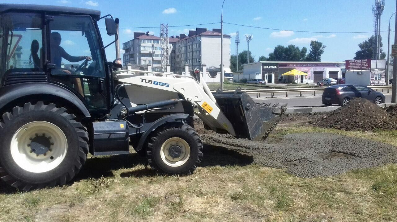 В «Музыкальном» микрорайоне начато строительство тротуара по улице Петра Метальникова