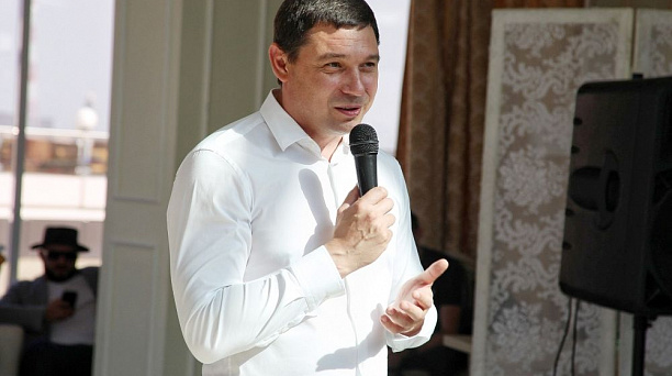 Премии для молодежи: Евгений Первышов наградил талантливых молодых краснодарцев