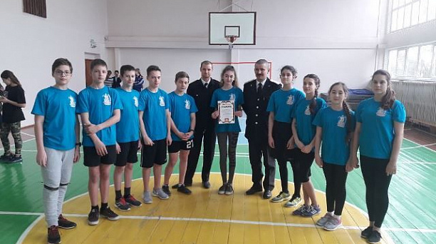 Казачья молодёжь-равнение на Героев