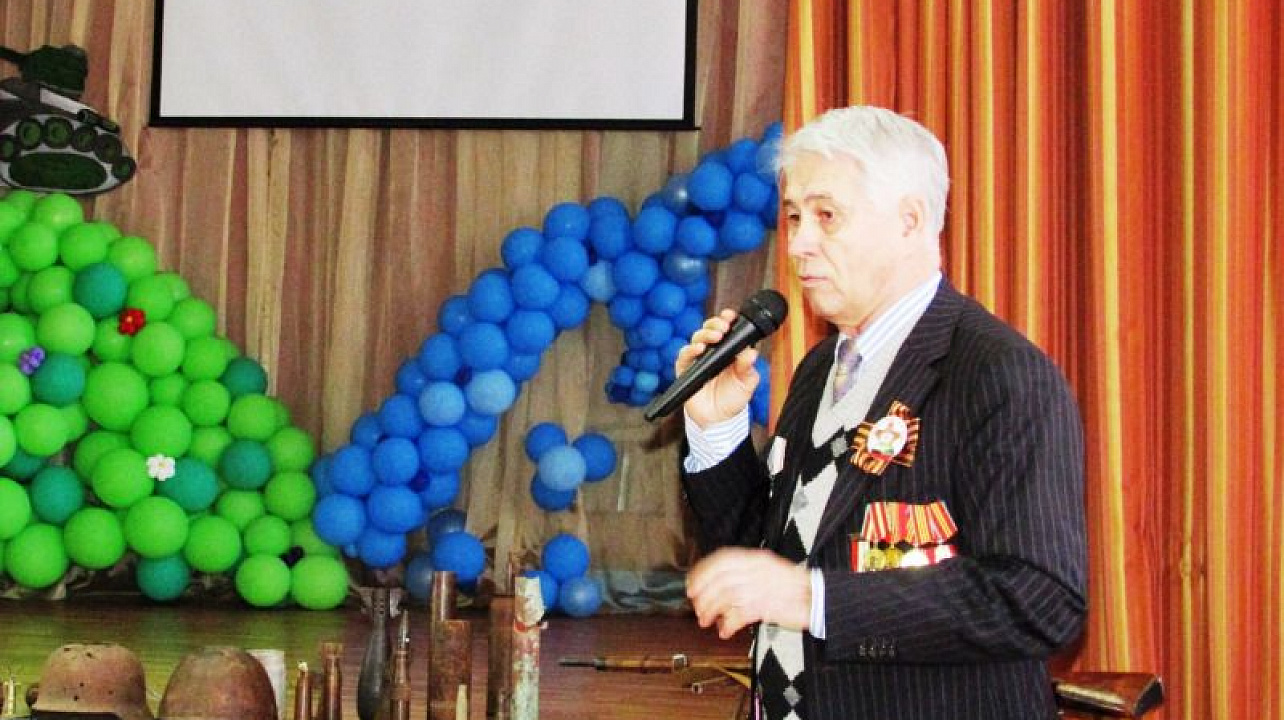 В Краснодаре поисковая группа «Обелиск» встретилась с учениками гимназии №88 (8).jpg