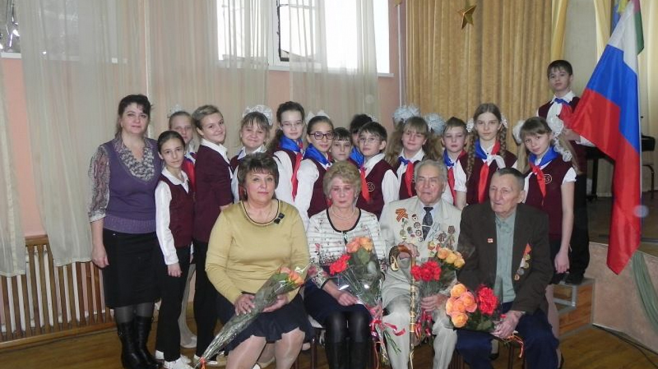 Воспитанники  детских садов Западного округа участвуют в патриотических беседах