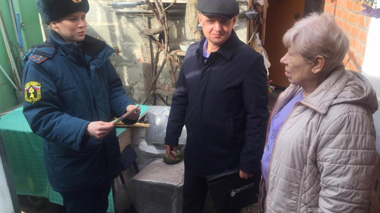 В Западном округе проверили пожаробезопасность жилого фонда в частном секторе