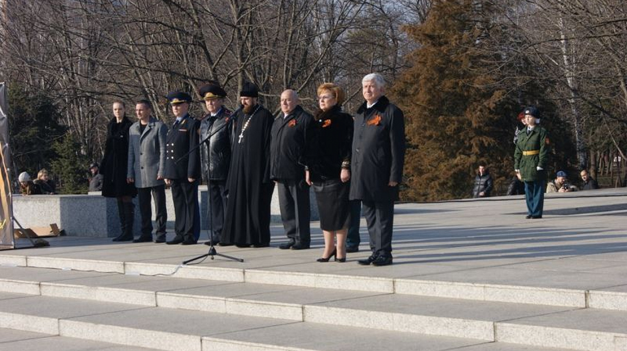 Западный округ присоединился к  месячнику  оборонно -массовой и военно - патриотической работы