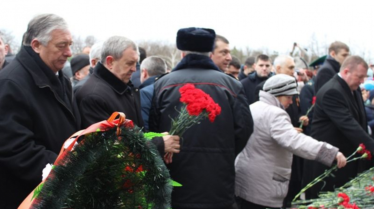 Жители Центрального округа приняли участие в торжественном митинге, посвященном освобождению Краснодара от немецко-фашистских захватчиков
