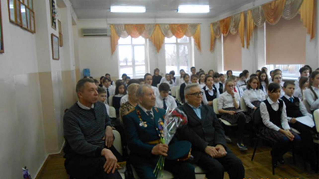 «Строки, опаленные войной…»