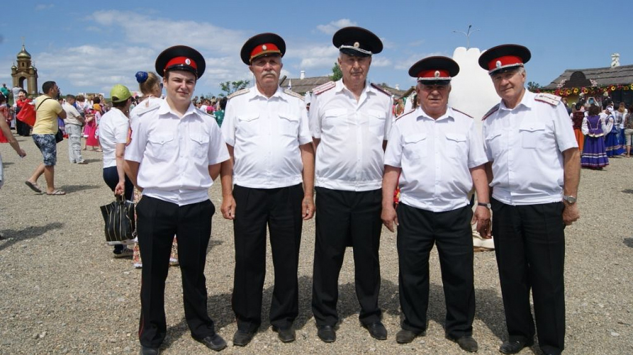 Казаки побывали в этнографическом комплексе «Атамань»