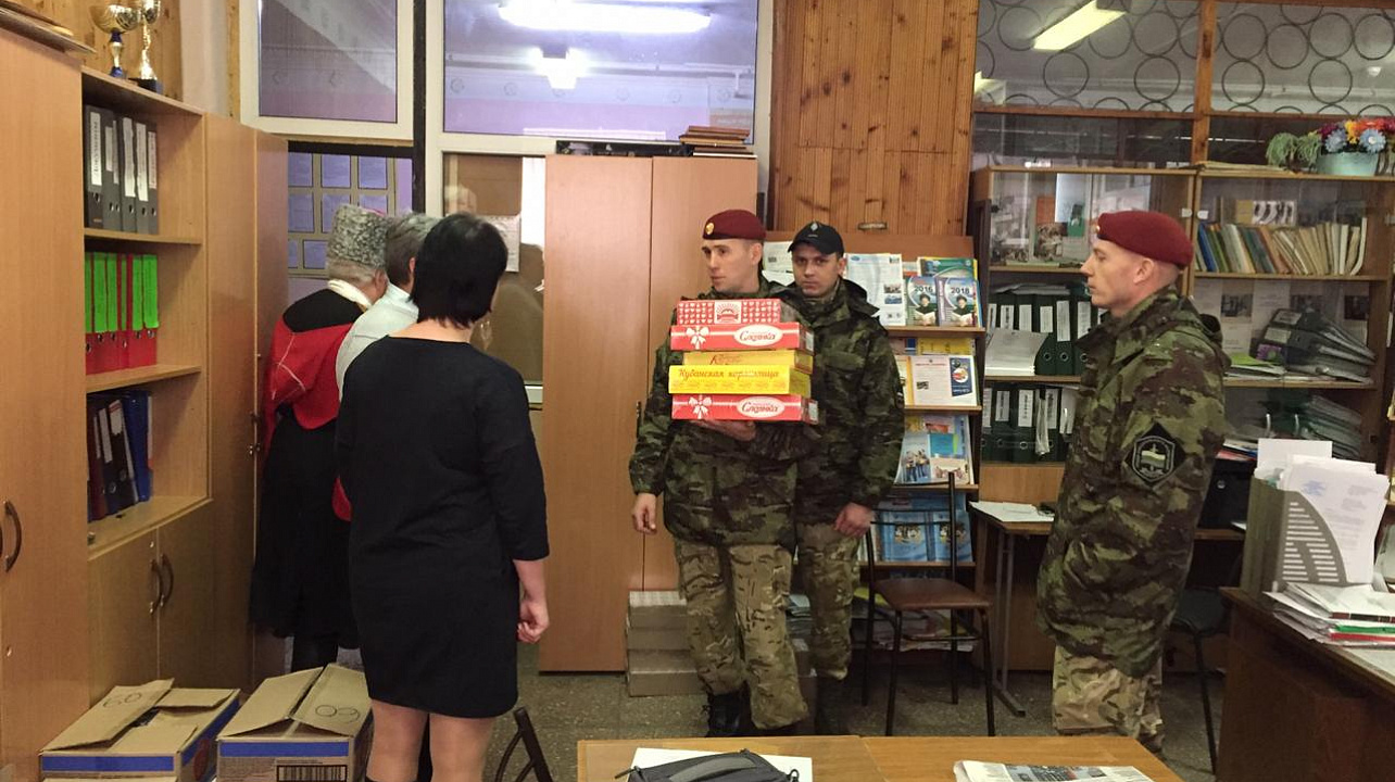 Урок Мужества прошел в школе № 60